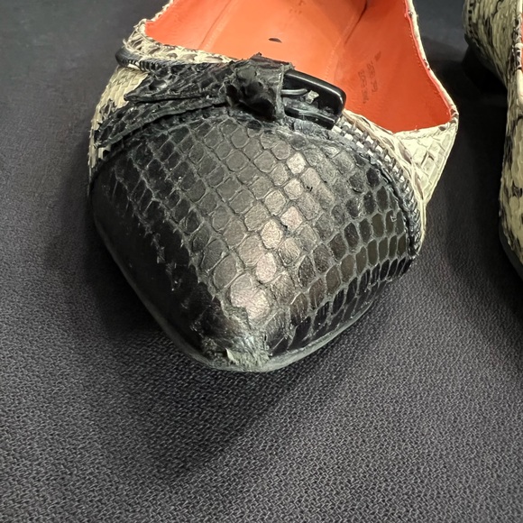 Via Spiga Dottie Womens Size 8M Snakeskin Pointed-Toe Flat - Picture 15 of 16